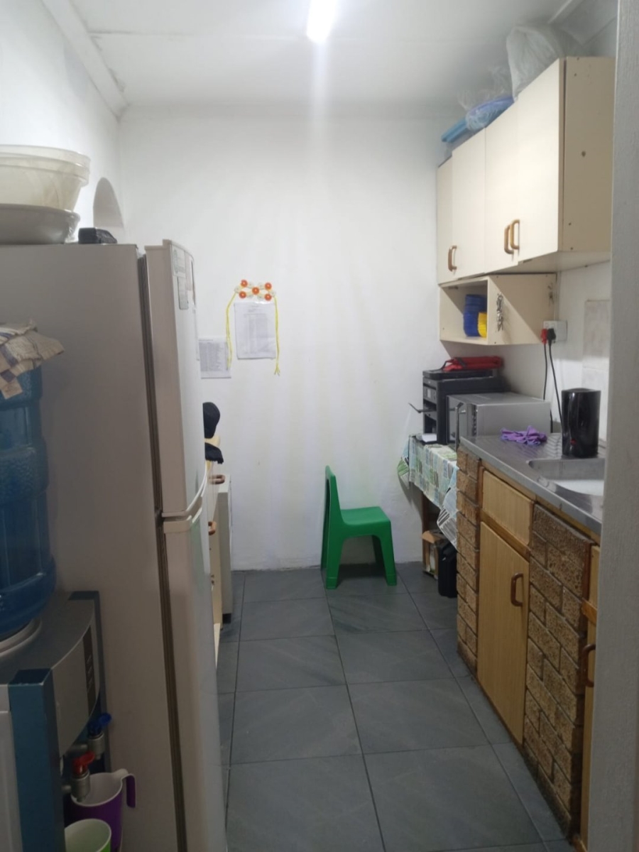 3 Bedroom Property for Sale in Roosendal Western Cape